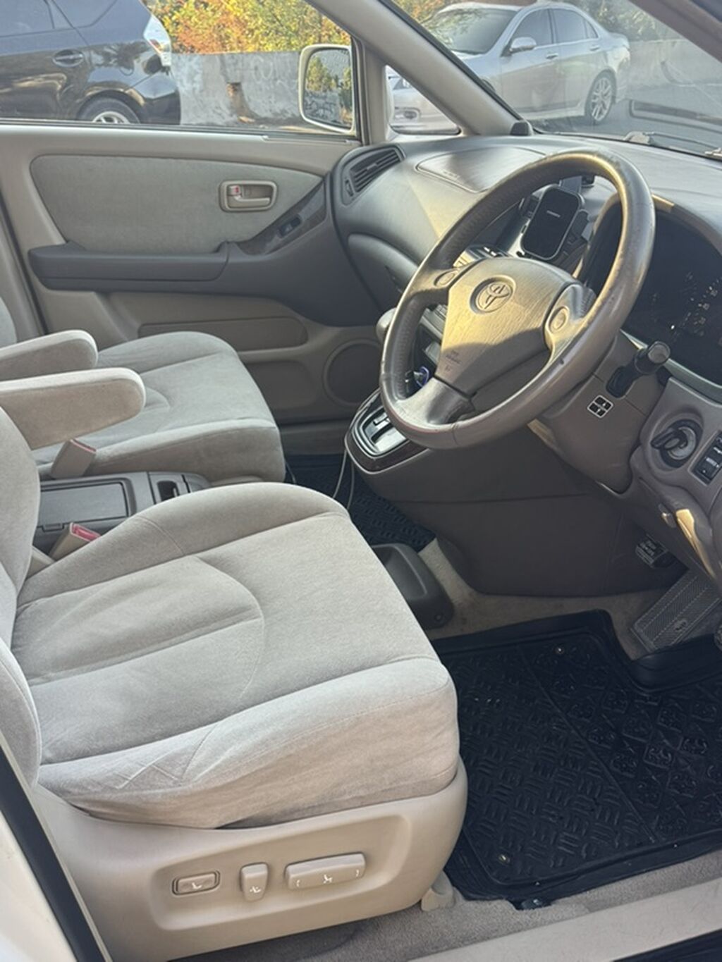 Toyota Harrier: 2000 г., 3 л, Автомат, Бензин, Кроссовер: фото 7