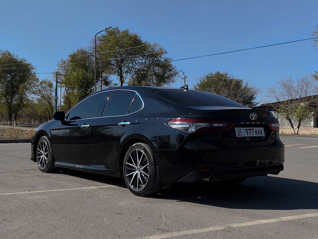 Toyota Camry: 2018 г., 3.5 л, Автомат, Бензин, Седан: фото 3