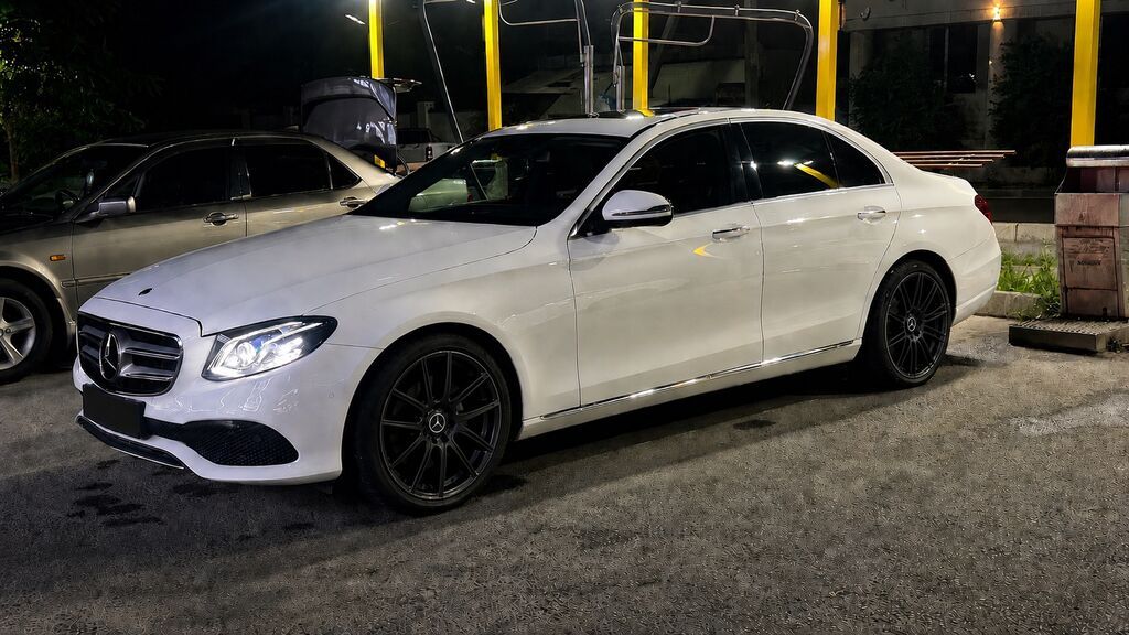 Mercedes-Benz E-Class: 2017 г., 2.2 л, Автомат, Дизель, Седан: фото 3