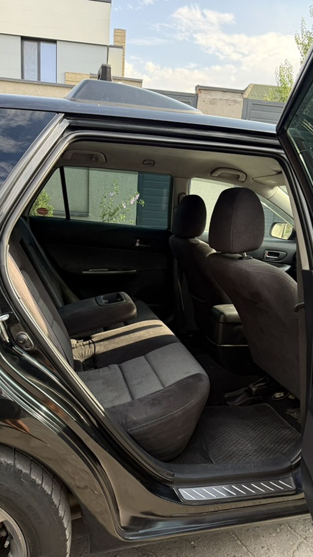 Mazda Atenza: 2005 г., 2.3 л, Автомат, Бензин, Универсал: фото 6