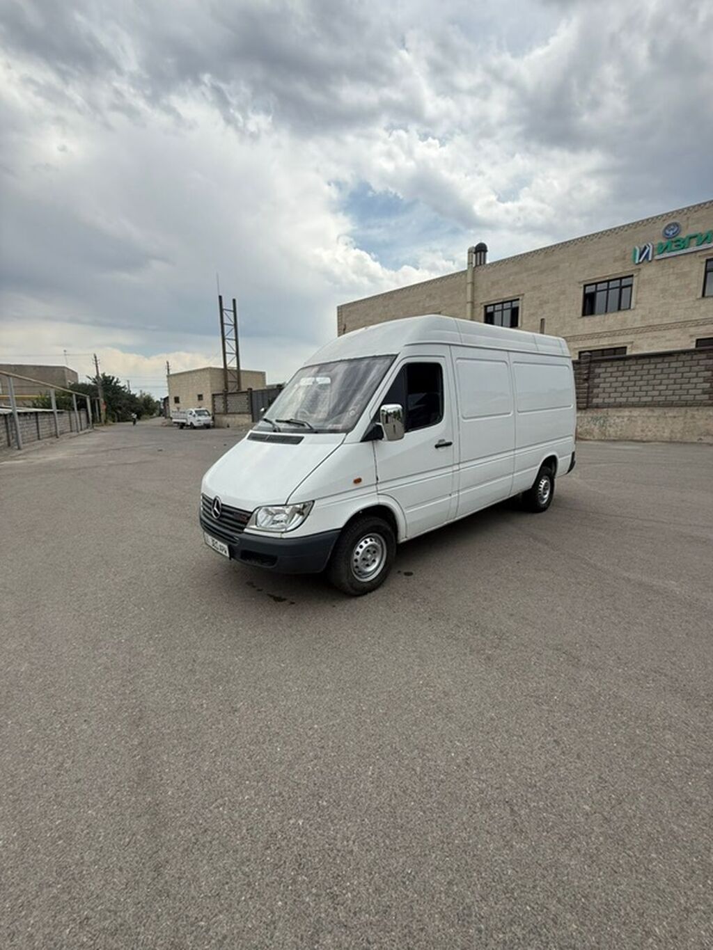 Mercedes-Benz Sprinter 311 CDI, белый фургон (длинная база, высокий — фото 6