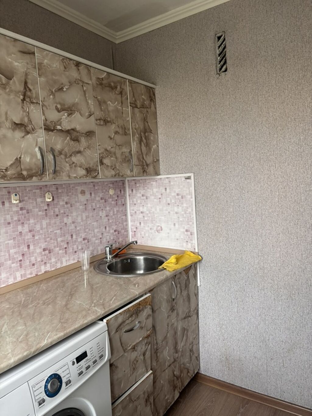 1 комната, 43 м², 1000 мелочей 104 серия, 4 этаж, Старый ремонт: фото 7