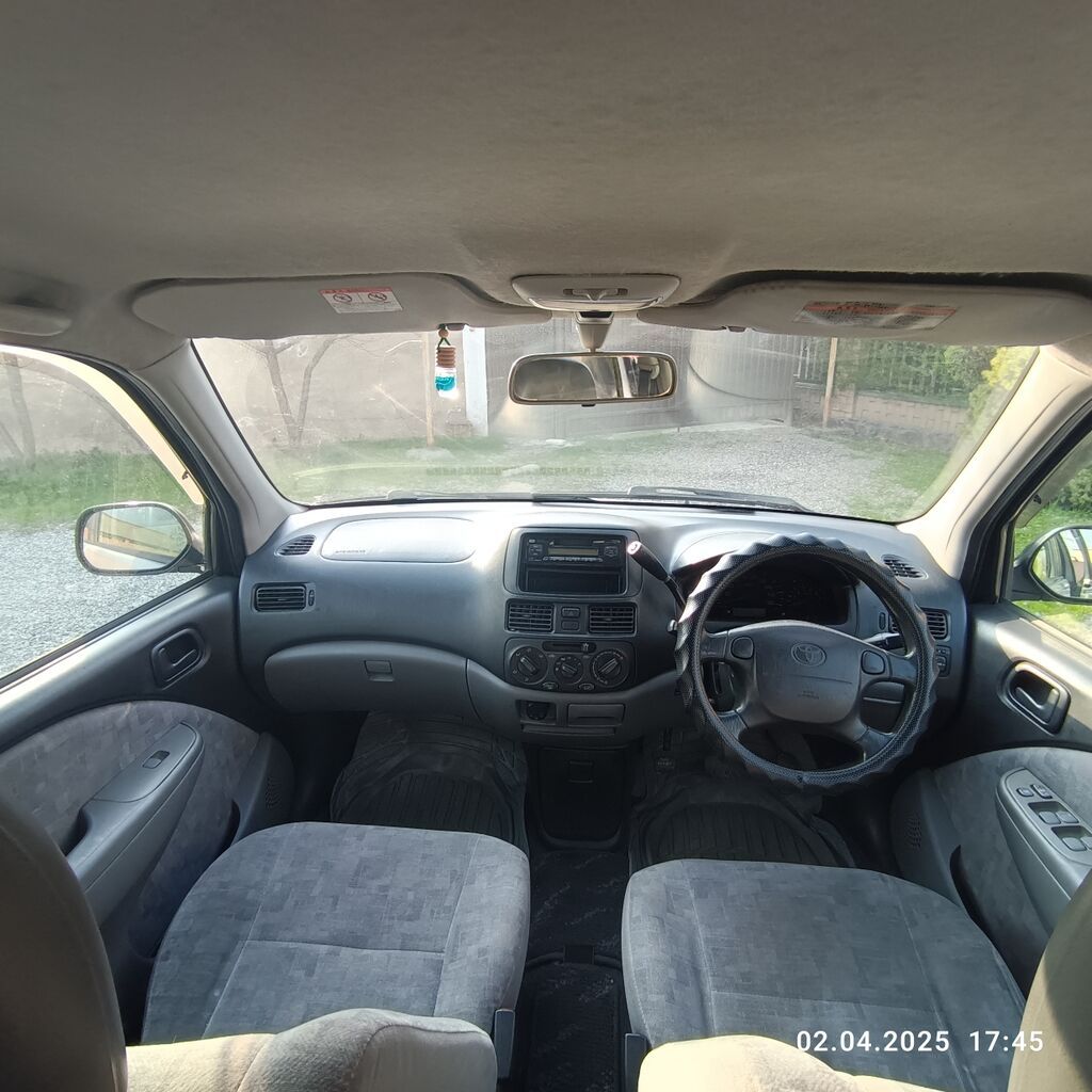 Toyota Raum: 2000 г., 1.5 л, Автомат, Бензин, Хэтчбэк: фото 5