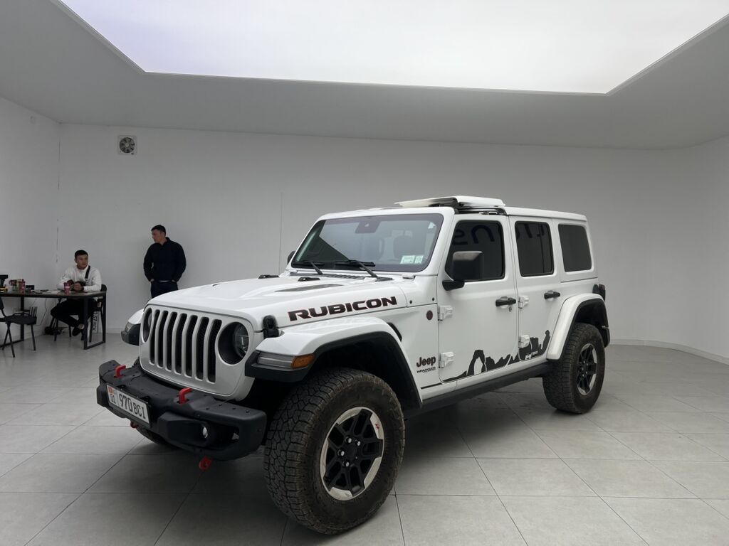 Jeep Wrangler: 2020 г., 2 л, Автомат, Бензин, Внедорожник: фото 1