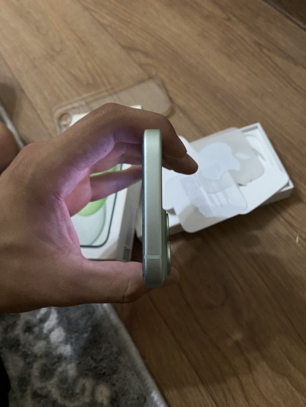 IPhone 15, зеленый - Экран 6.1" Super Retina XDR OLED с Dynamic: фото 4