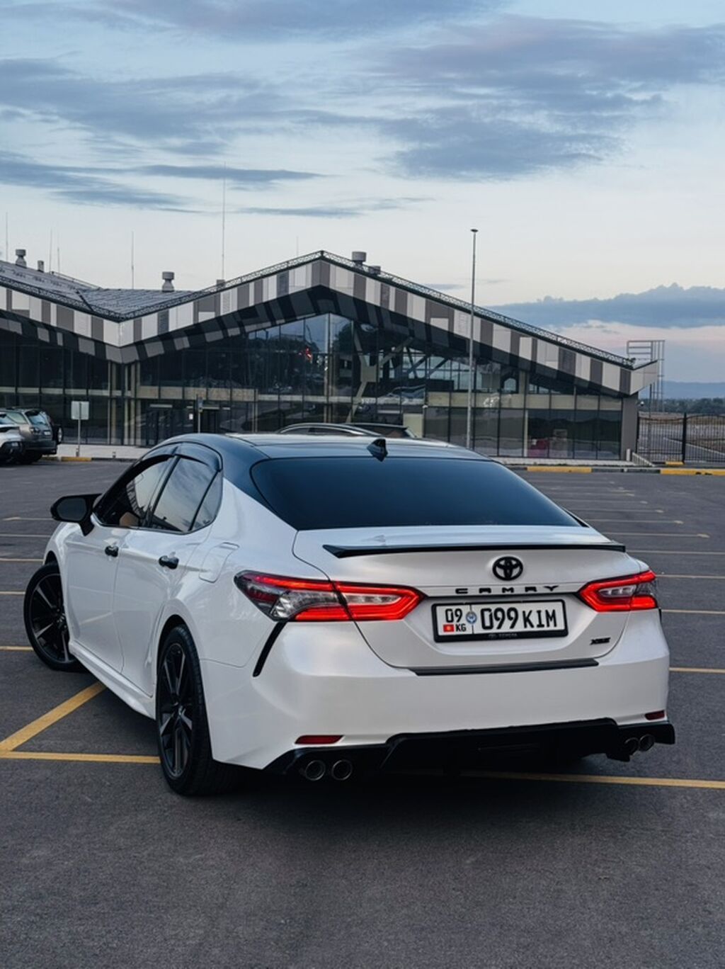 Toyota Camry: 2019 г., 2.5 л, Автомат, Бензин, Седан: фото 3