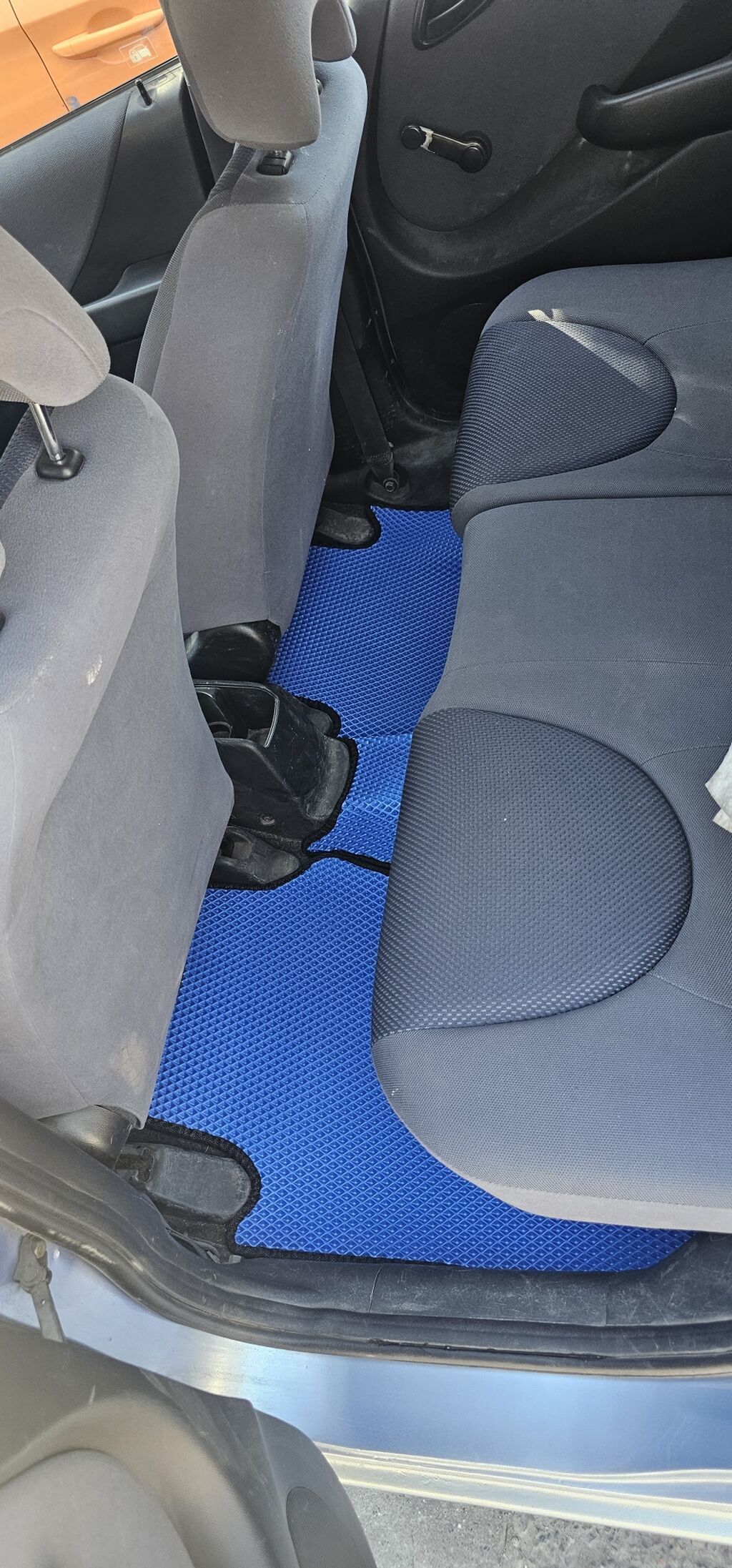 Honda Jazz: 2003 г., 1.3 л, Механика, Бензин, Хэтчбэк: фото 5