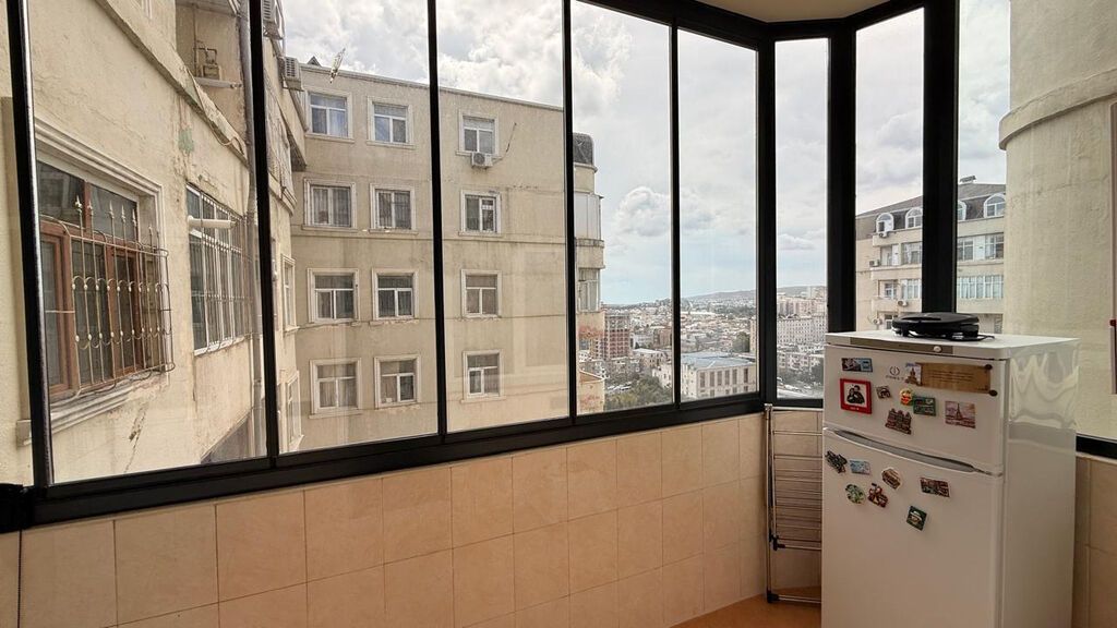 ✨ Nəsirəddin Tusi Klinikası Və Biznes Universitetinin Yanında 70 m²