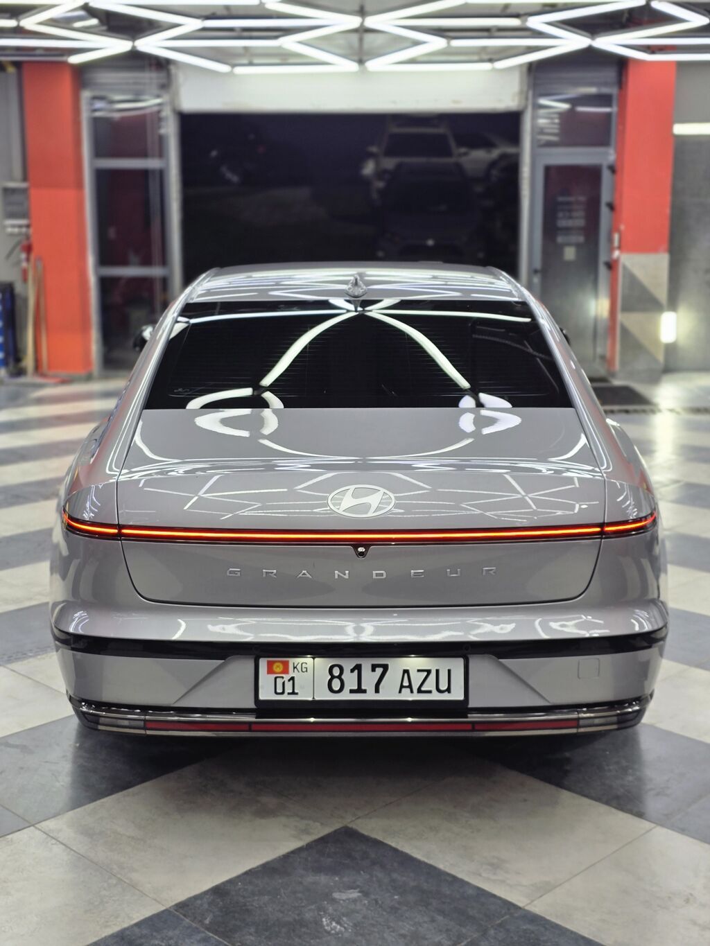 Hyundai Grandeur: 2023 г., 1.6 л, Автомат, Гибрид, Седан — фото 4