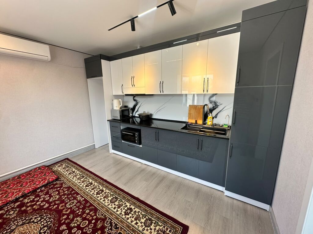 4 комнаты, 90 м², 3 соток, Бишкек, Ак-Босого ж/м Собственник: фото 5
