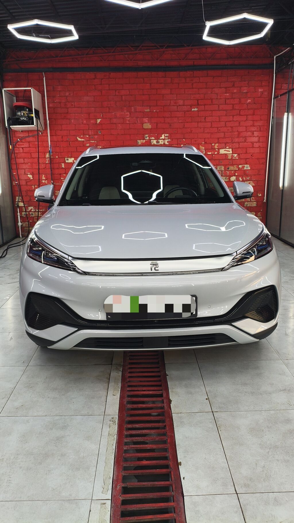 BYD Yuan Plus: 2023 г., 0.1 л, Робот, Электромобиль, Кроссовер: фото 2