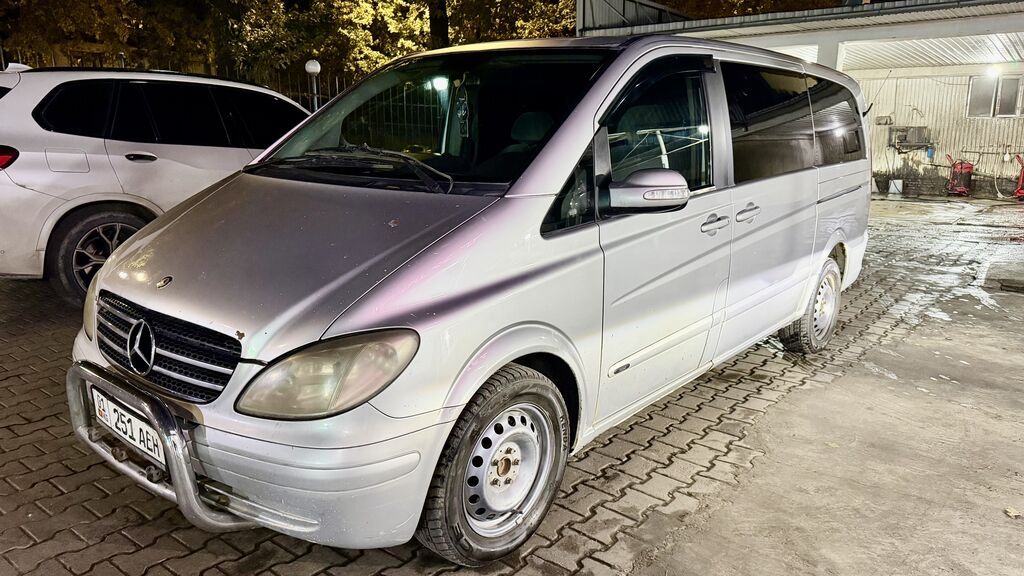 Mercedes-Benz Viano: 2005 г., 2.2 л, Автомат, Дизель, Минивэн: фото 2