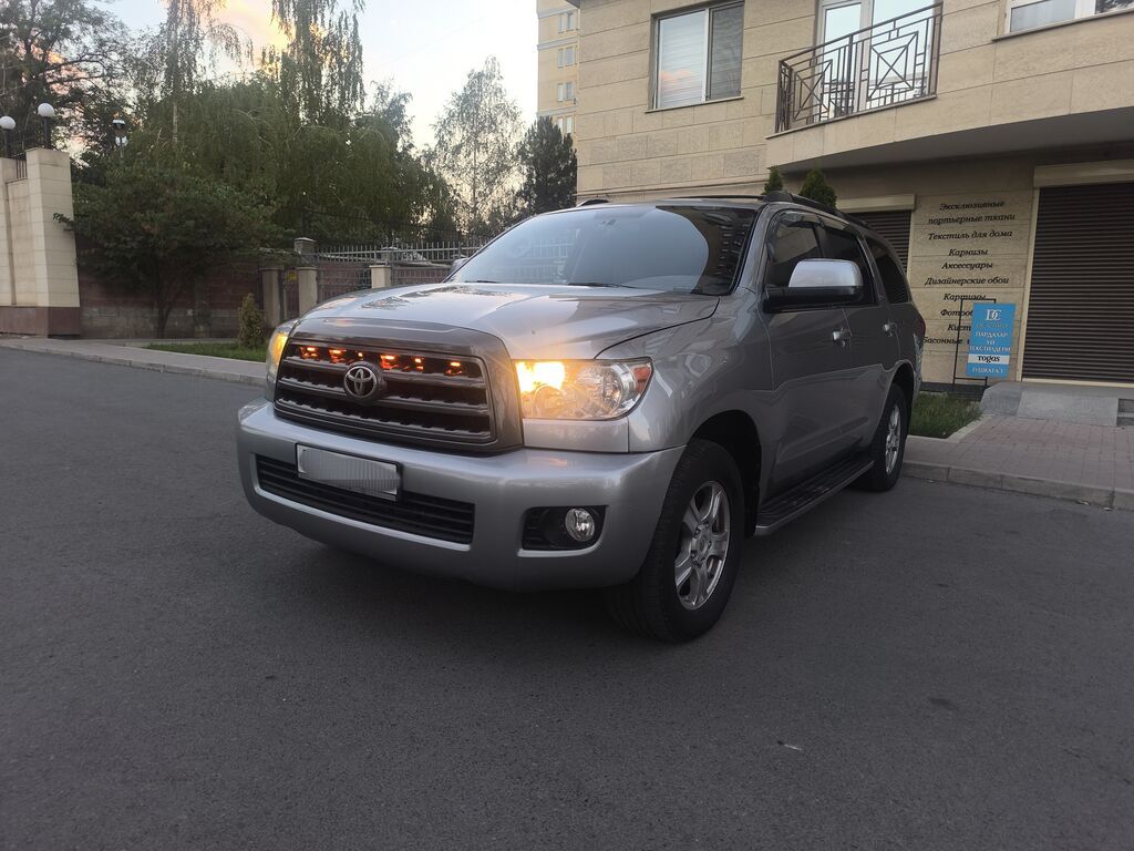 Toyota Sequoia: 2009 г., 4.7 л, Автомат, Бензин, Внедорожник: фото 3