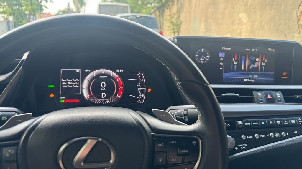 Lexus ES: 2021 г., Вариатор, Гибрид, Седан: фото 5