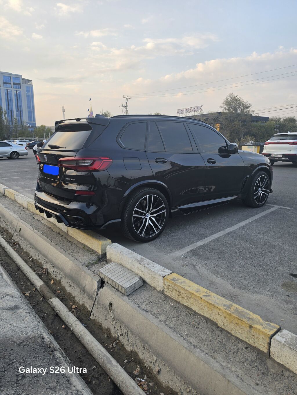 BMW X5: 2018 г., 4.4 л, Автомат, Бензин, Кроссовер: фото 6