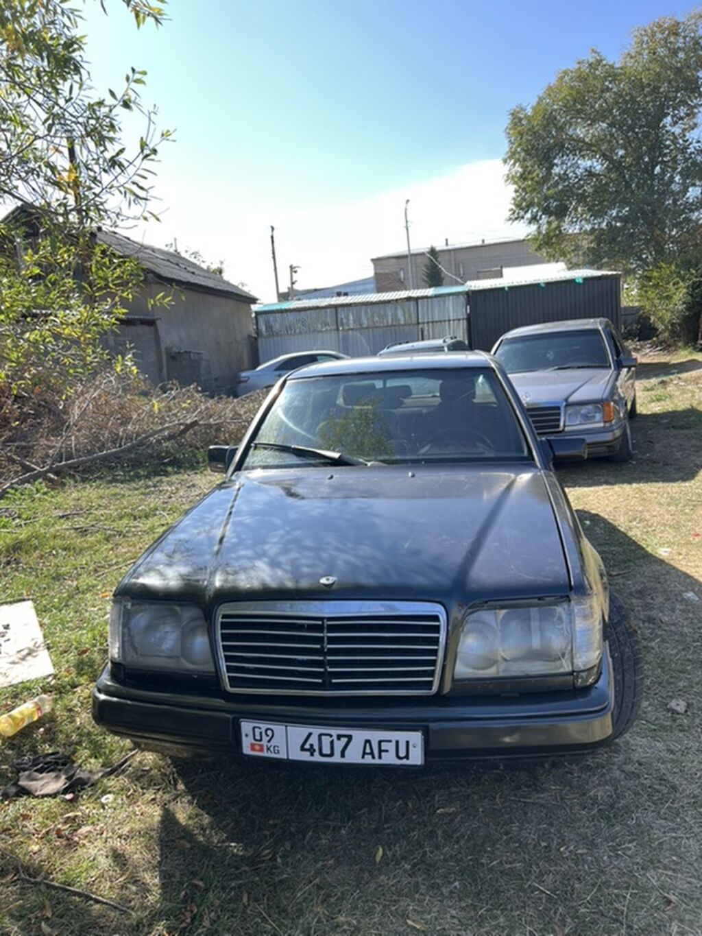 Mercedes-Benz W124: 1994 г., Седан: фото 3