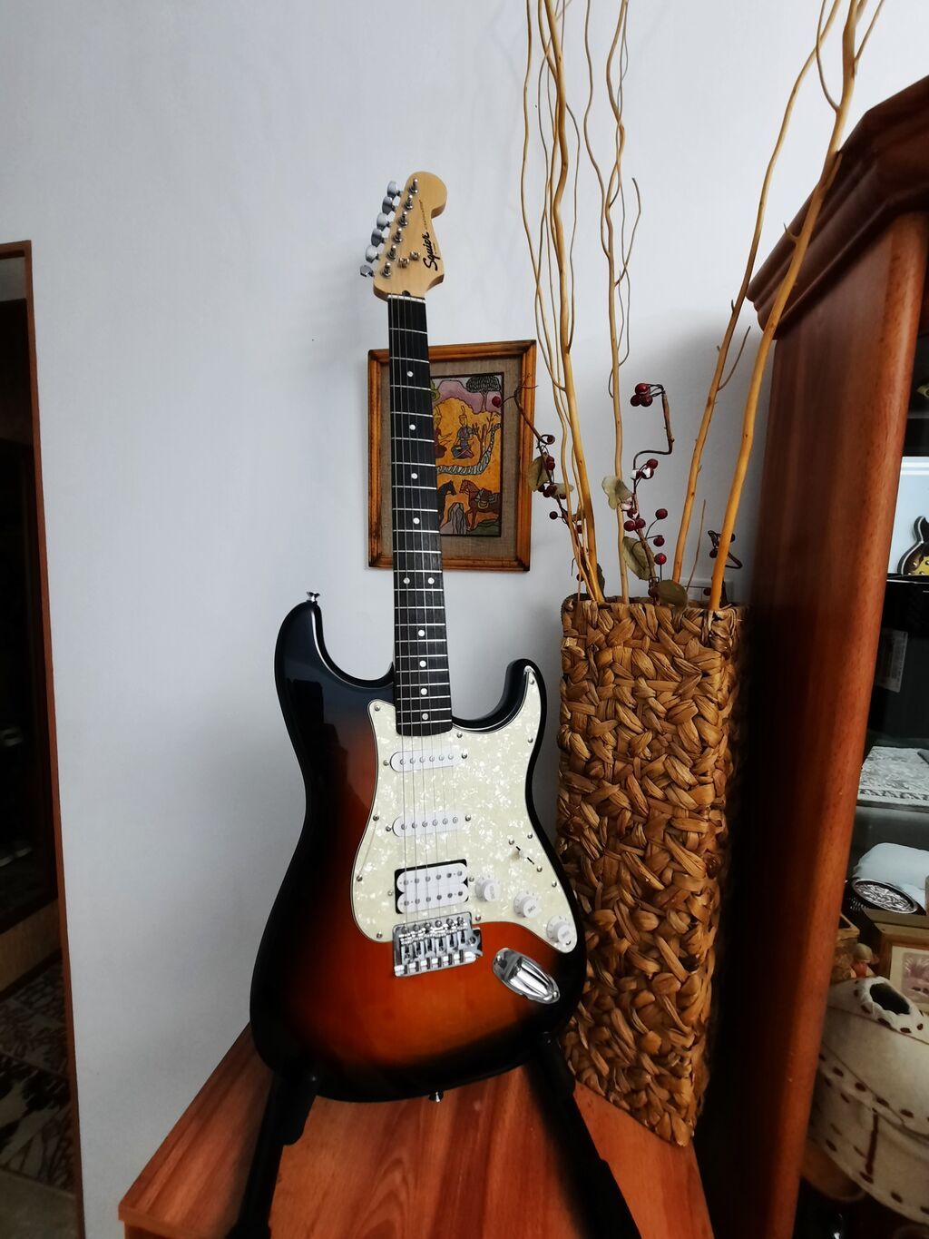 Squier (Fender) Sonic HSS, НОВЫЙ, КЛАССНЫЙ, четкий и удобный. Звук: фото 2