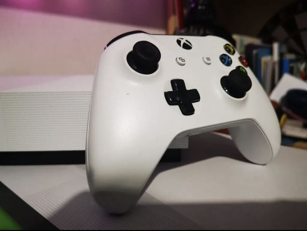 Продаётся Xbox One S (белая)в хорошем состоянии, б/у, полностью: фото 4