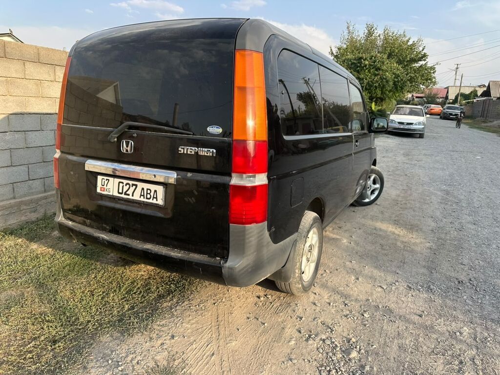 Honda Stepwgn: 2002 г., 2 л, Автомат, Бензин, Минивэн: фото 4