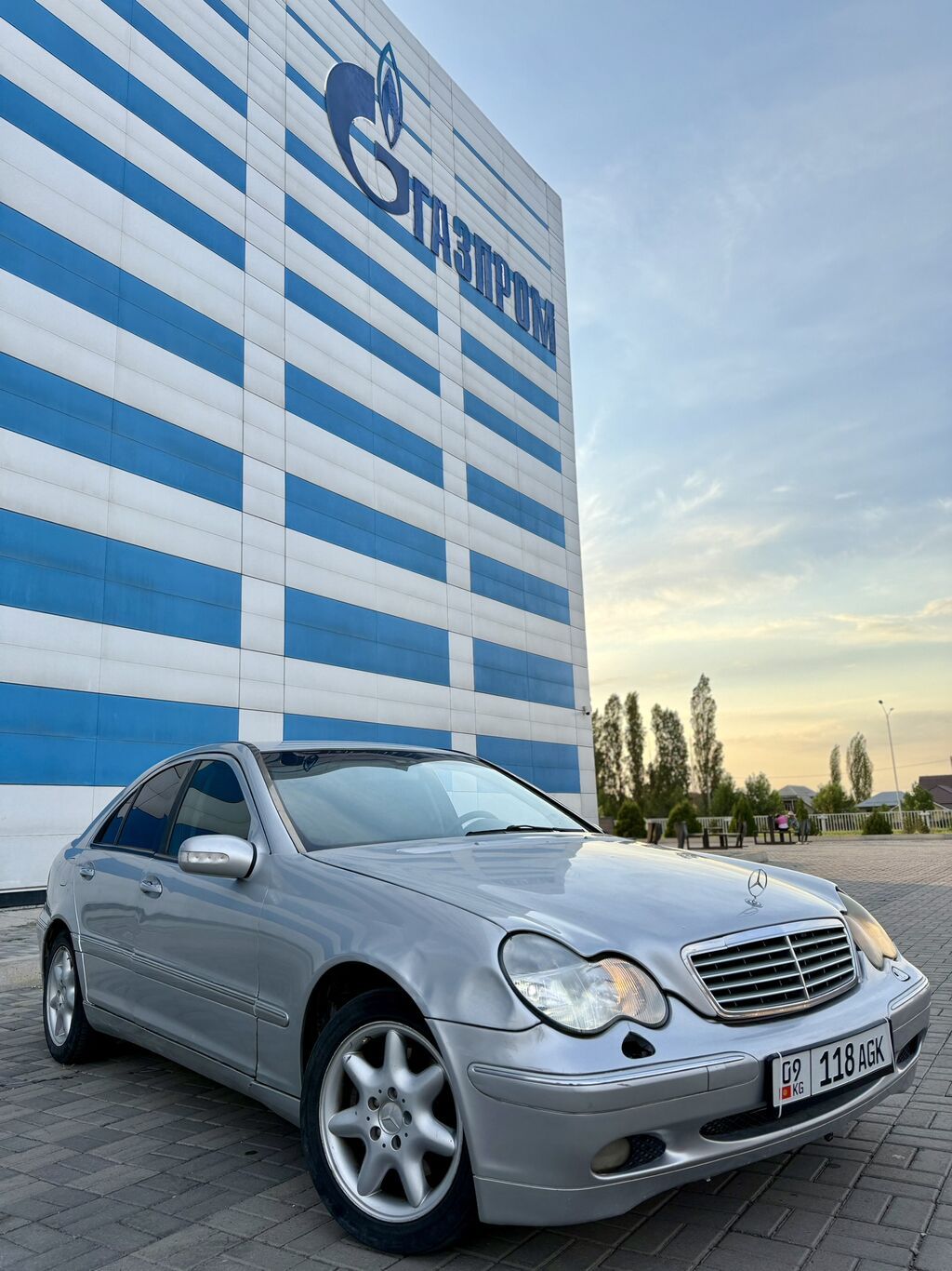 Mercedes-Benz C-Class: 2001 г., 3.2 л, Автомат, Бензин, Седан: фото 2