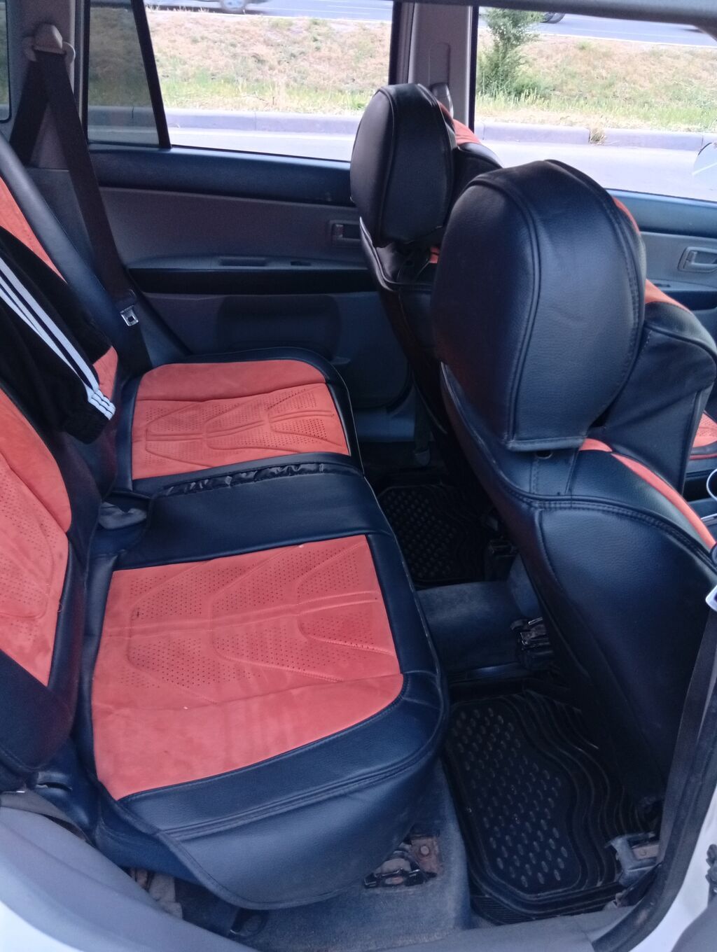 Mazda Demio: 2003 г., 1.3 л, Автомат, Бензин, Хэтчбэк: фото 8