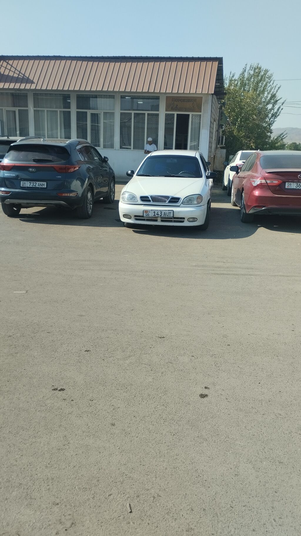Daewoo Lanos: 2000 г., 1.5 л, Механика, Бензин, Седан: фото 3