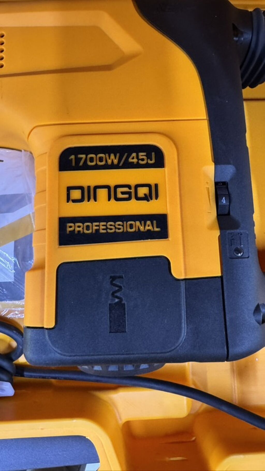 Отбойный молоток DINGQI Professional 1700W / 45J в кейсе - Мощность: фото 2
