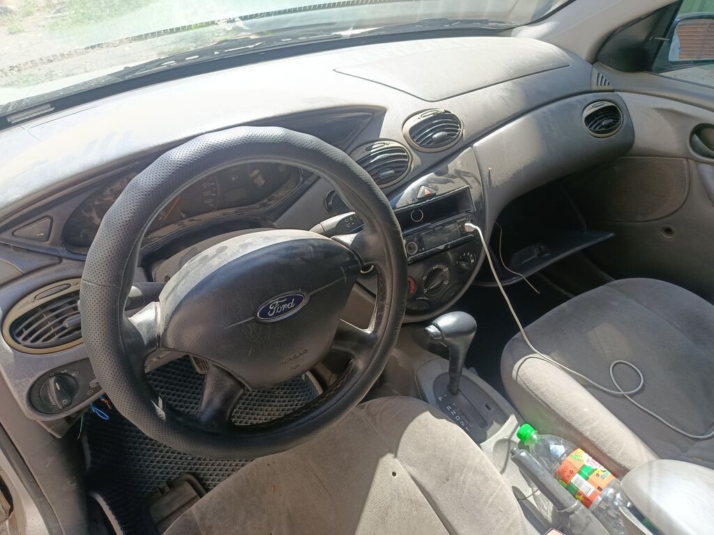 Ford focus 1 американец седан на разборе есть все запчасти мотор 2.0: фото 4