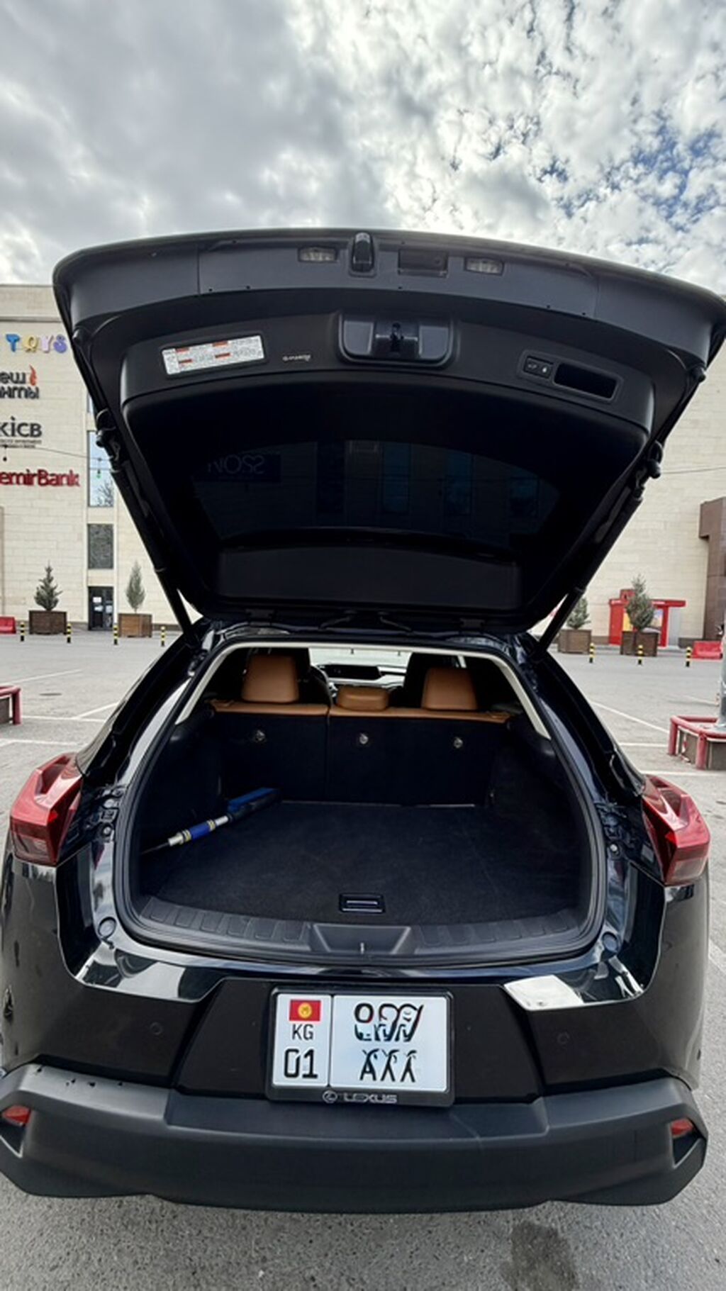 Lexus UX: 2020 г., 2 л, Вариатор, Гибрид, Кроссовер: фото 8