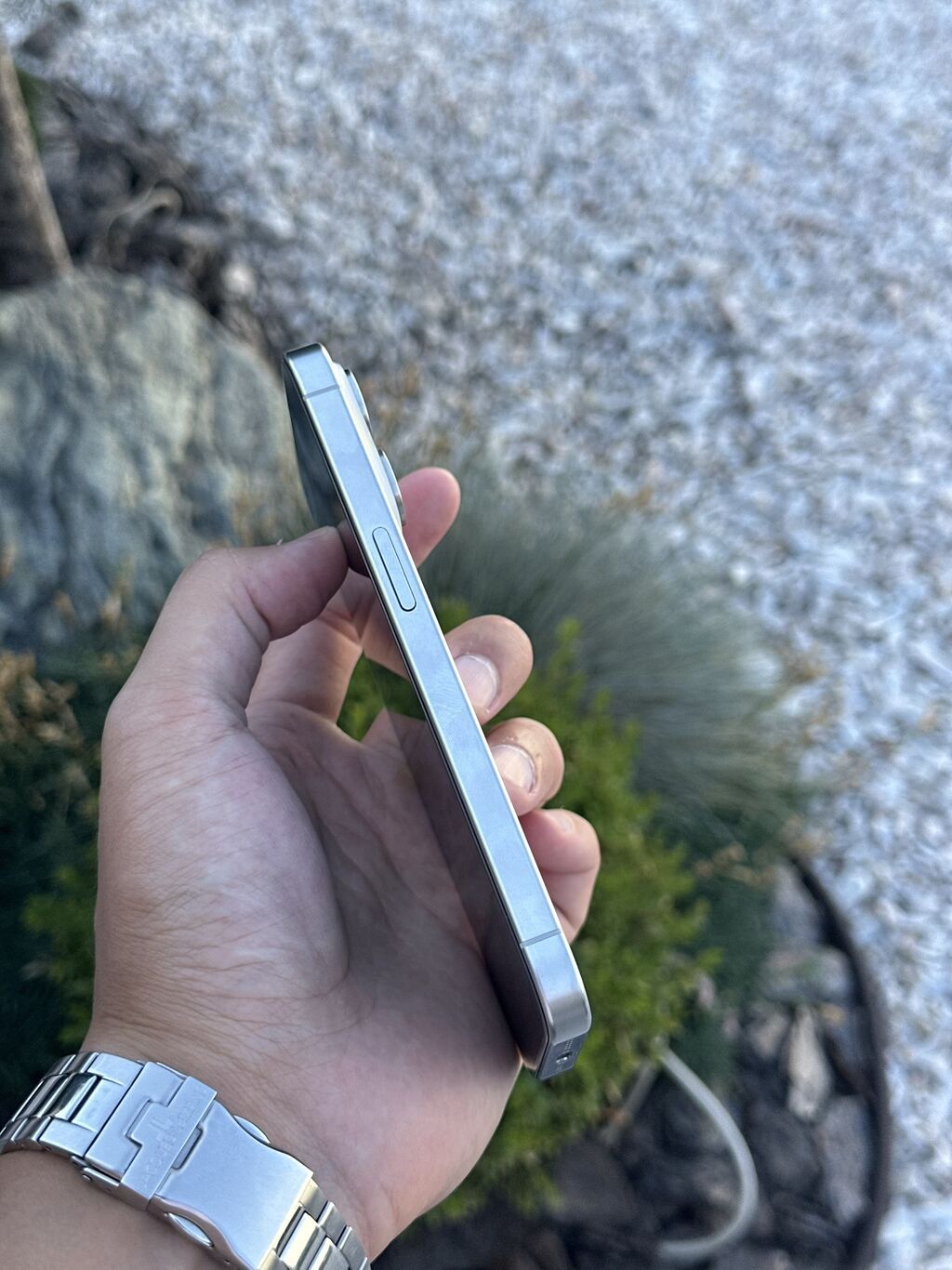IPhone 15 Pro, Новый, 256 ГБ, White Titanium: фото 3