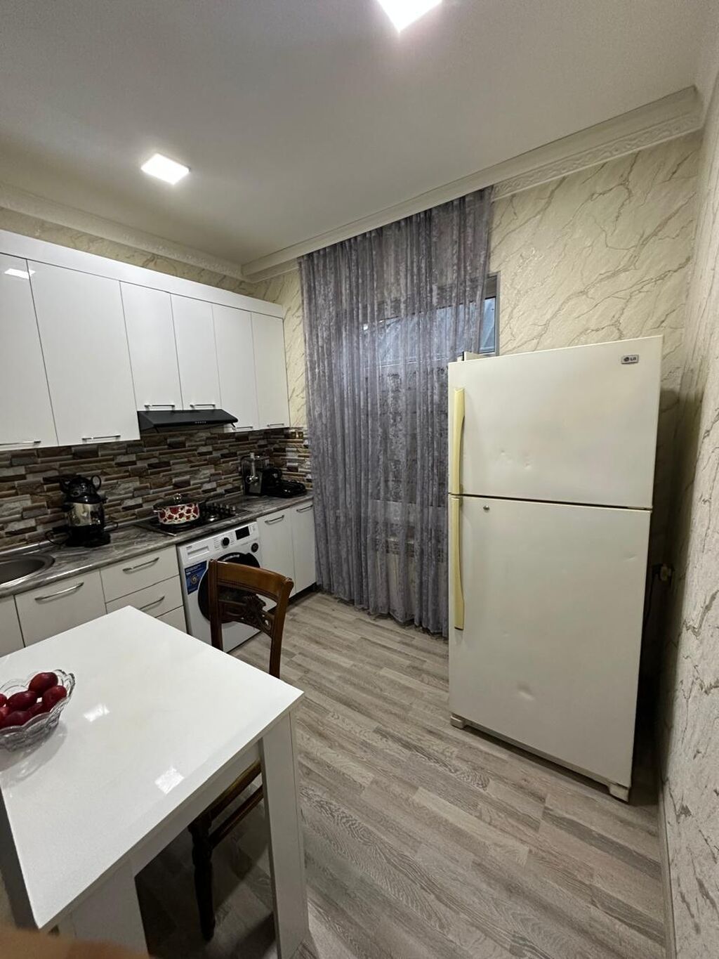 5 otaqlı, 138 kv. m, Kredit yoxdur, Yeni təmirli