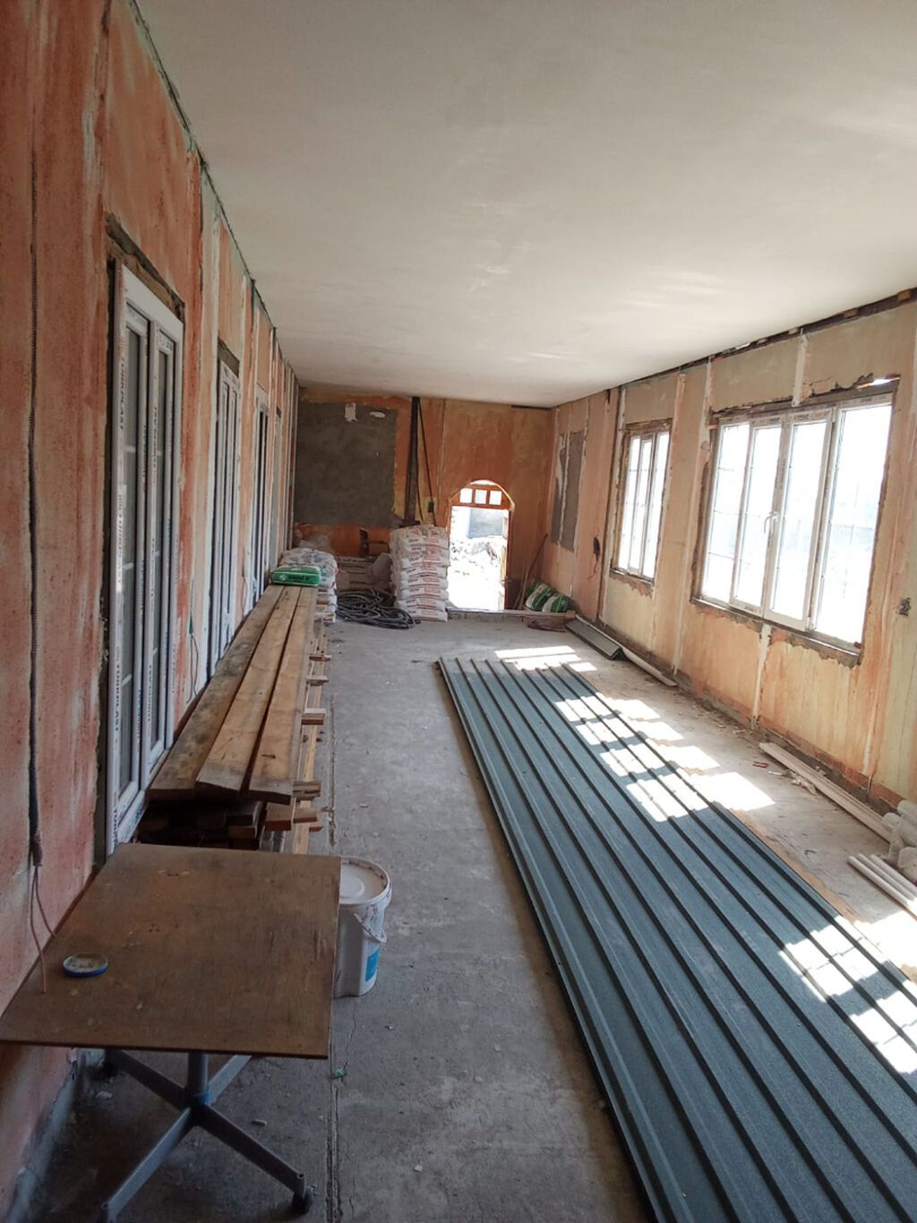 Ağdaş, 192 kv. m, 4 otaqlı, İşıq, Kanalizasiya, Kombi