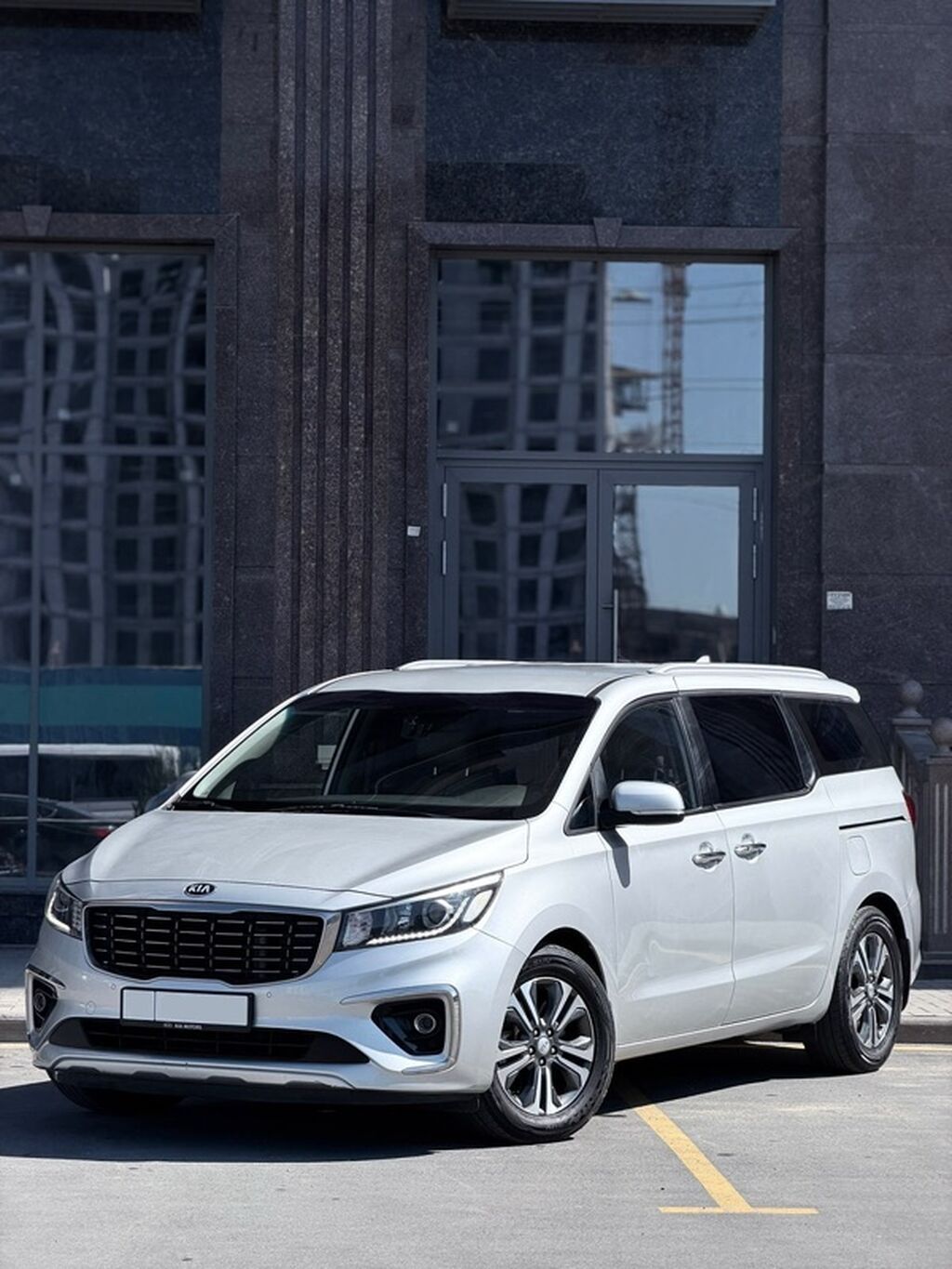 Kia Carnival: 2019 г., 2.2 л, Автомат, Бензин, Минивэн: фото 3