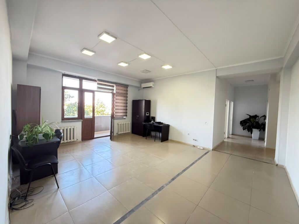 Аренда офисов, 150 м², В бизнес центре, С отдельной кухней, С отдельным сан узлом