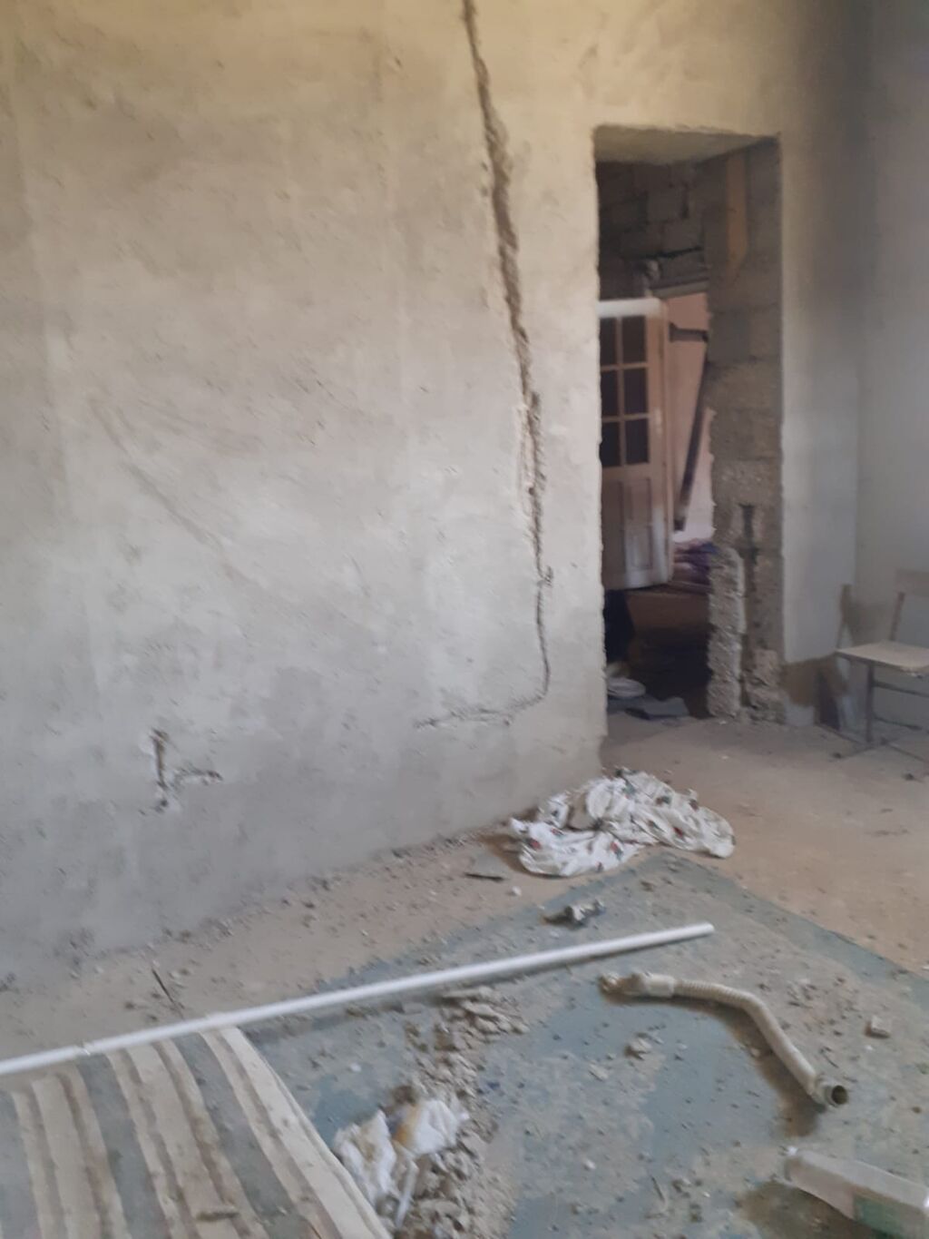 5 otaqlı, 119 kv. m, Kredit yoxdur, Təmirsiz