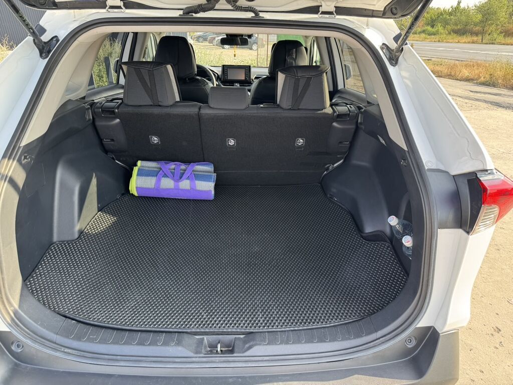 Toyota RAV4: 2019 г., Гибрид, Кроссовер: фото 6