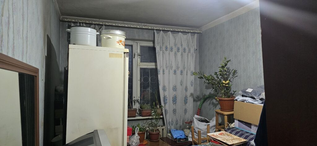 2 комнаты, 42 м², 9 мкр 104 серия, 1 этаж, Старый ремонт: фото 4