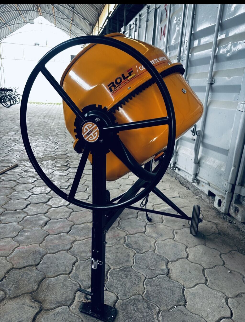 Бетономешалка ROLF TOP-210L - Тип: электрическая гравитационная: фото 2