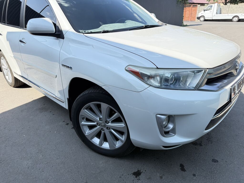 Toyota Highlander: 2012 г., 3.5 л, Автомат, Гибрид, Кроссовер: фото 2