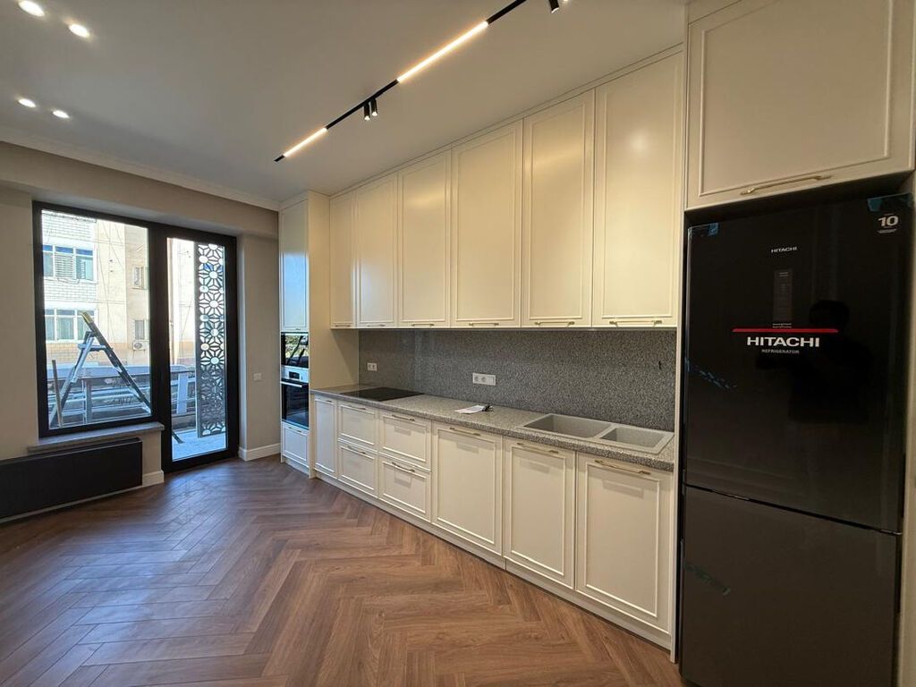 3 комнаты, 126 м², бульвар Эркиндик Элитка, 3 этаж: фото 8