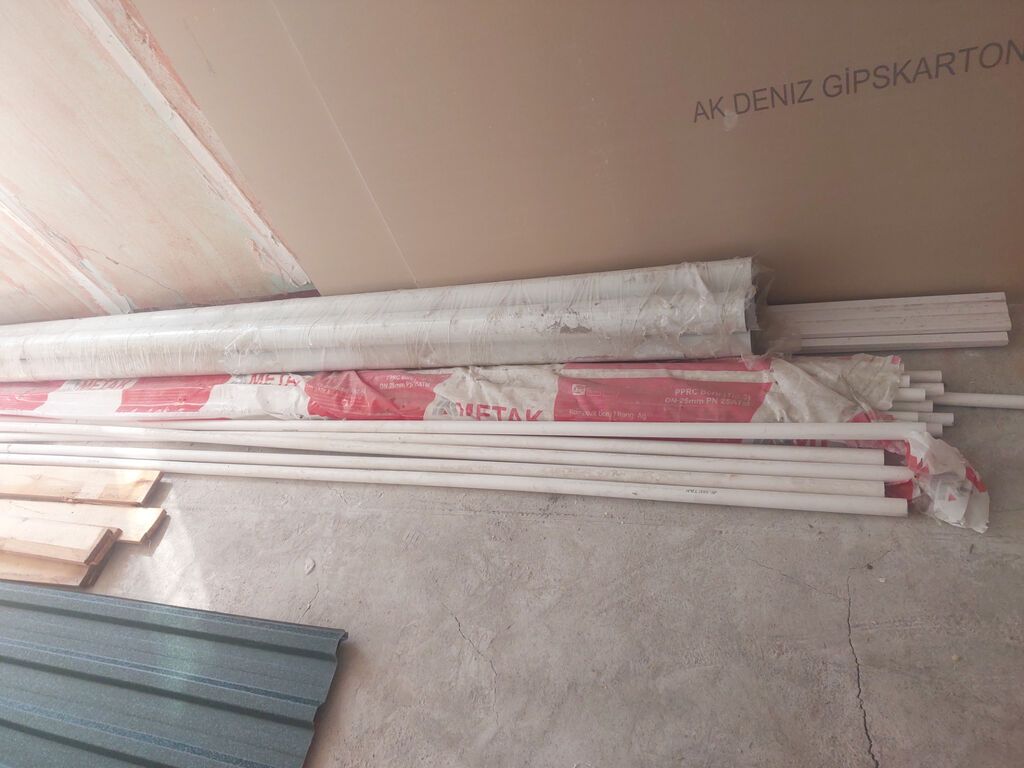 Ağdaş, 192 kv. m, 4 otaqlı, İşıq, Kanalizasiya, Kombi