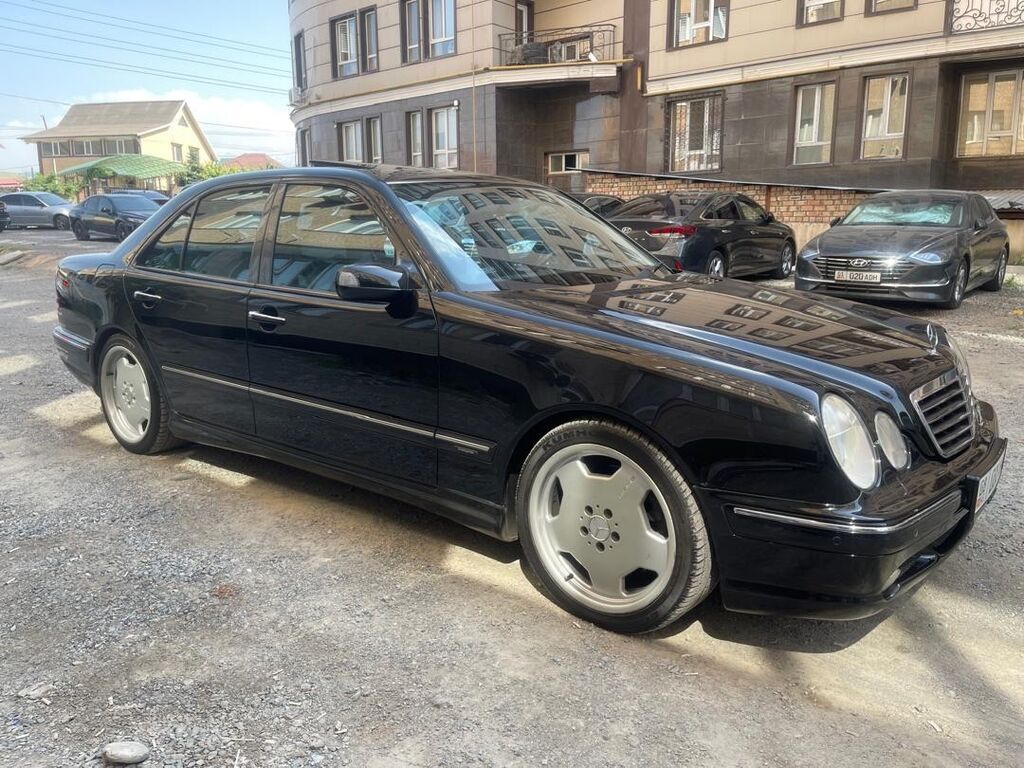 Mercedes-Benz E-Class: 2002 г., 5.5 л, Автомат, Бензин, Седан: фото 4