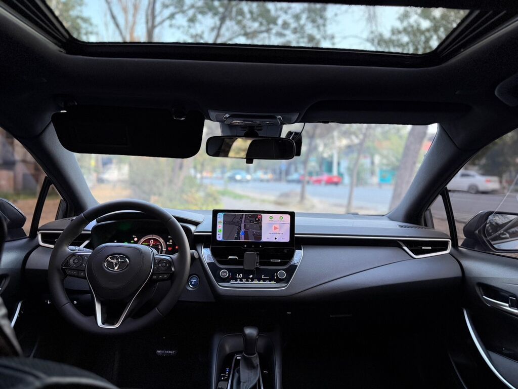Toyota Corolla: 2023 г., 1.8 л, Автомат, Гибрид, Седан: фото 6