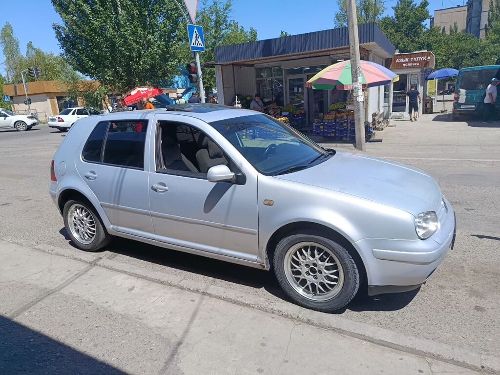 Volkswagen Golf: 2003 г., 1.6 л, Автомат, Бензин, Хэтчбэк: фото 5