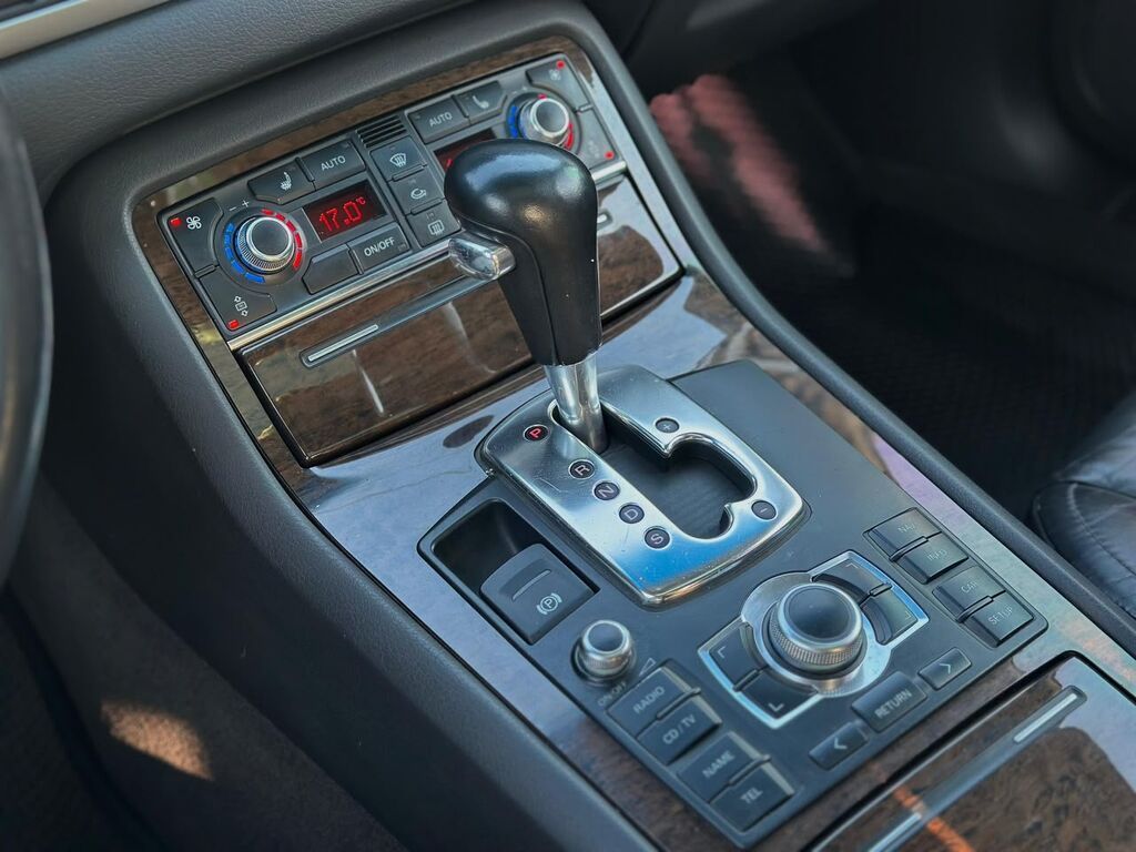 Audi A8: 2006 г., 4.2 л, Автомат, Бензин, Седан: фото 8