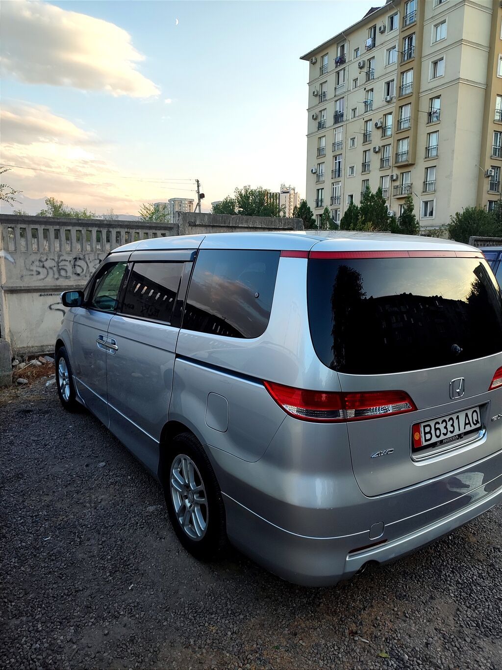 Honda Elysion: 2004 г., 3 л, Автомат, Бензин, Минивэн: фото 7