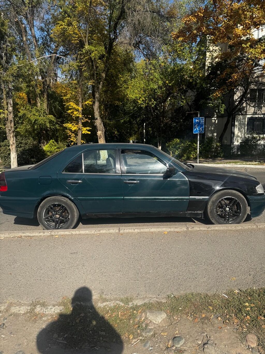 Mercedes-Benz C-Class: 1998 г., 2 л, Автомат, Бензин, Седан: фото 2