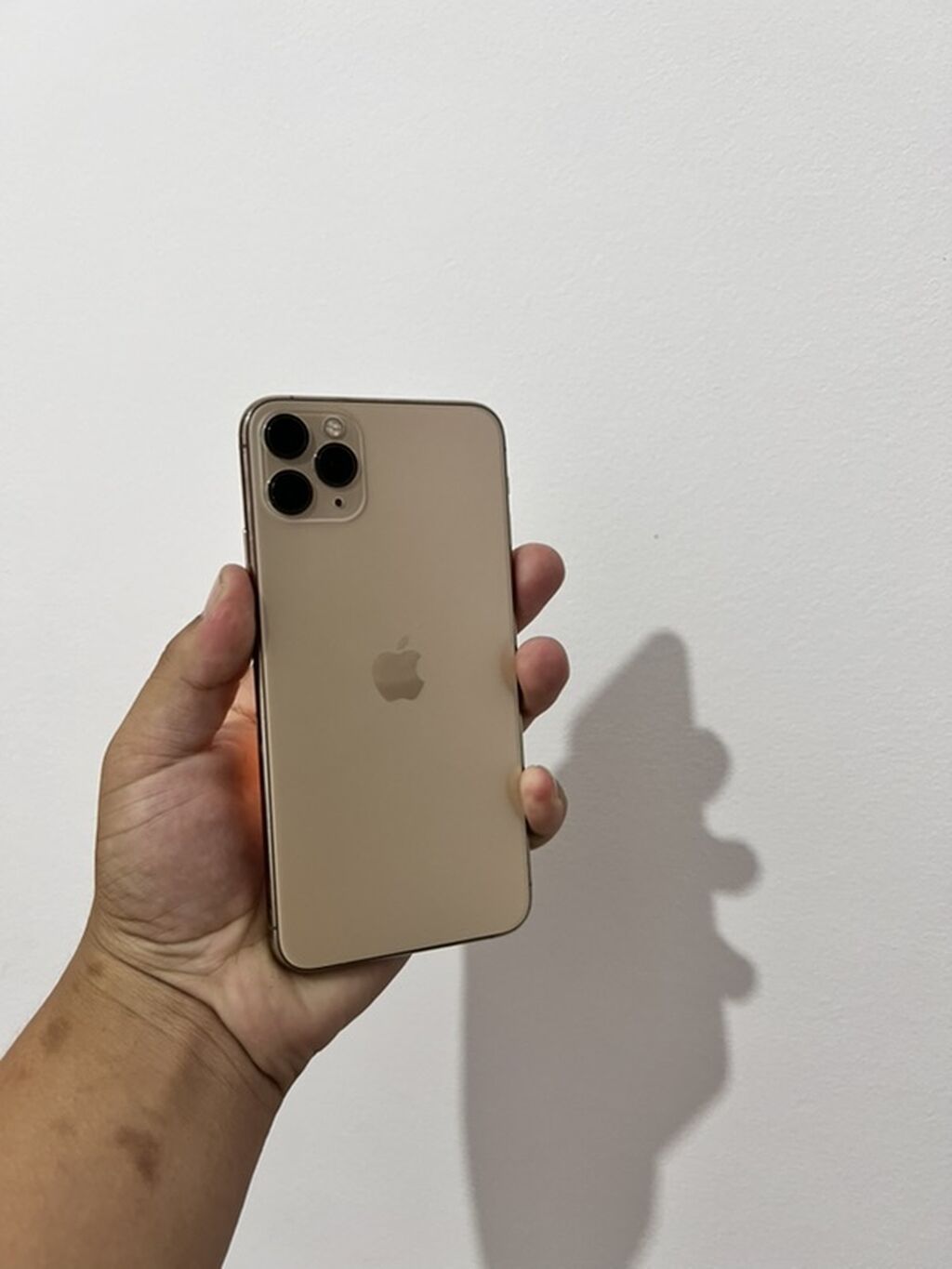 IPhone 11 Pro Max, 512 ГБ, цвет Gold. Дисплей менялос состояние 10/7: фото 1
