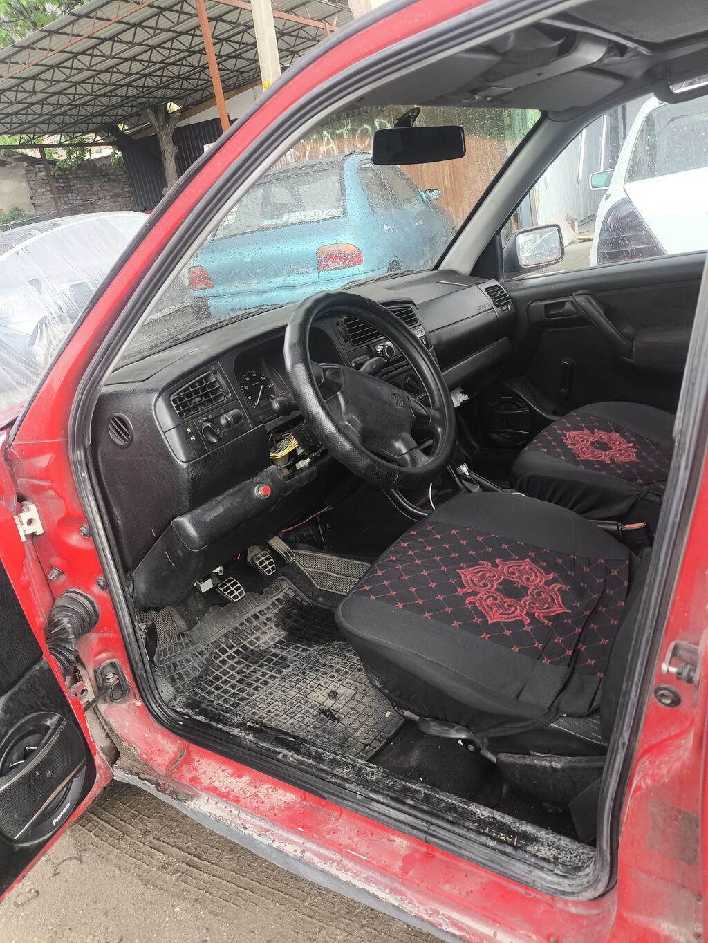 Volkswagen Golf: 1993 г., 1.6 л, Механика, Бензин, Хэтчбэк — фото 4