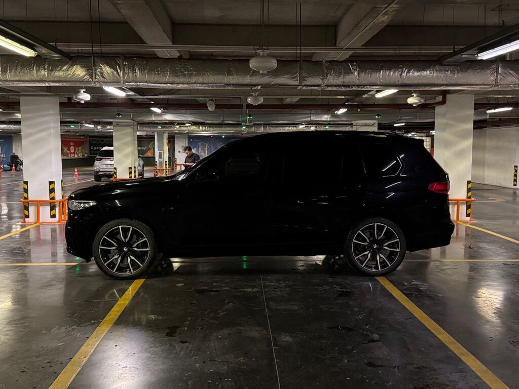 BMW X7: 2020 г., 3 л, Автомат, Бензин, Внедорожник: фото 3